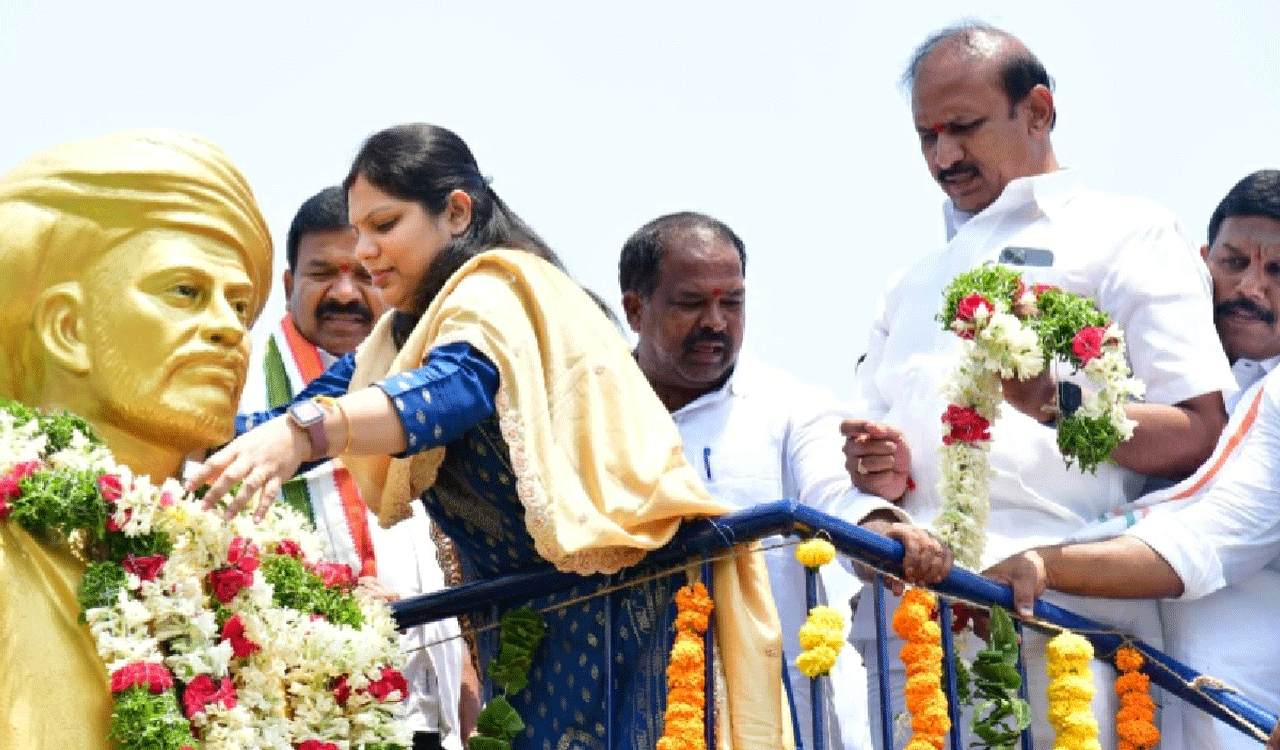 KARIMNAGAR | జ్యోతిరావు పూలే ఆశయాలు కొనసాగించాలి