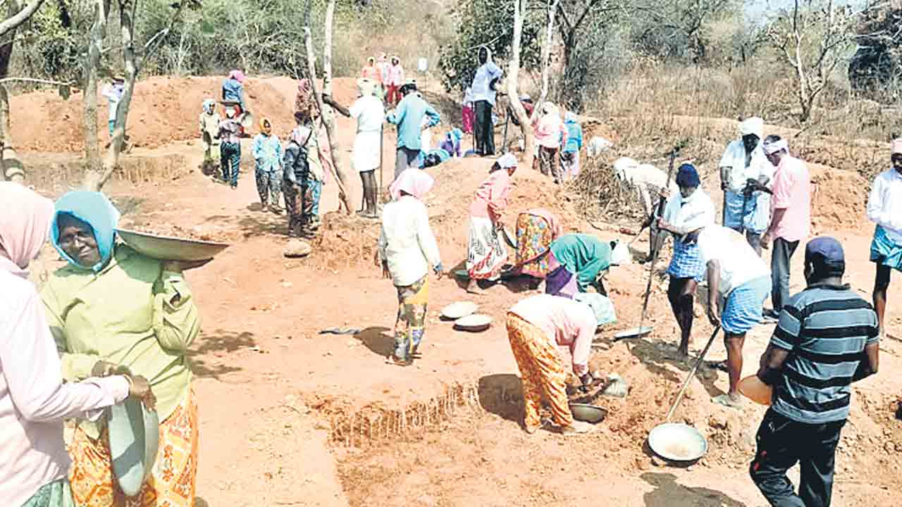 మండుటెండల్లో మలమల