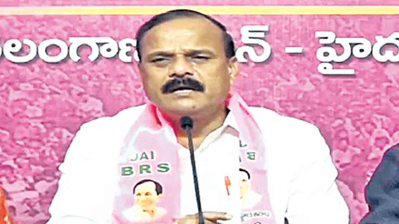 ప్రజాస్వామికవాదులు ఖండించాలి: కర్నె