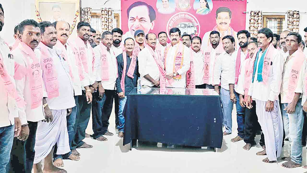 రేవంత్‌ సర్కార్‌పై తీవ్ర వ్యతిరేకత
