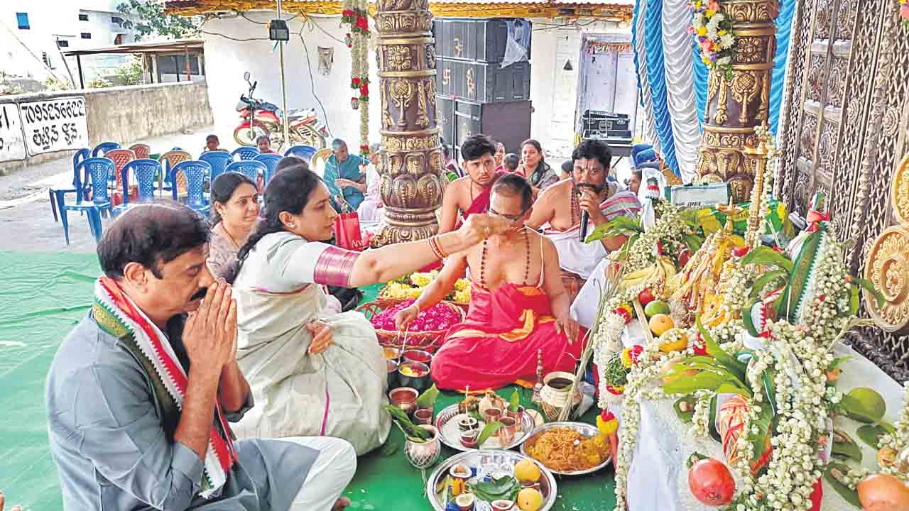 కేసీఆర్‌ చలవతోనే సాగునీళ్లు