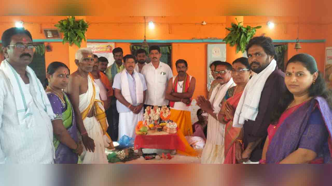 Kuntala | వీరబ్రహ్మేంద్ర స్వామి ఆలయంలో వైభవంగా సీతారాముల కల్యాణం