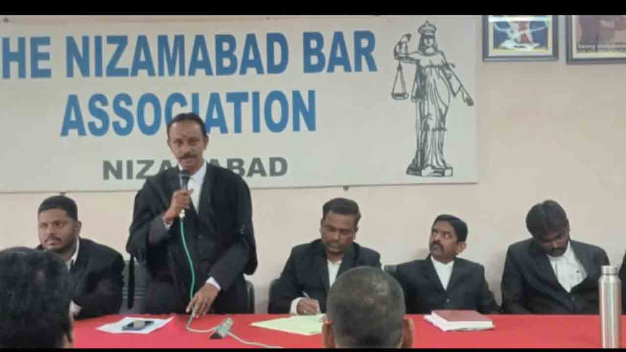 Lawyers Protest | న్యాయవాదిపై దాడికి నిరసనగా నిజామాబాద్‌లో విధుల బహిష్కరణ