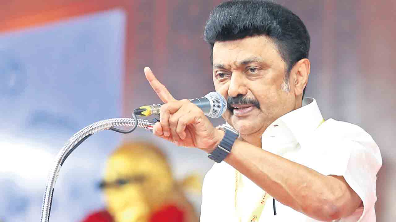 MK Stalin | ప్రతిపక్షాలు ఏకం కావాలి.. గవర్నర్ అధికారాలపై కేంద్రం చర్యలను   వ్యతిరేకించాలి: ఎంకే స్టాలిన్