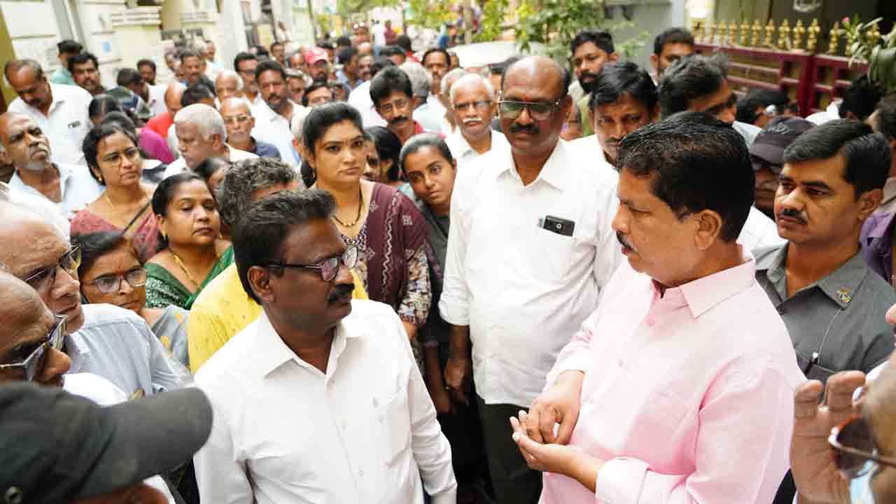 MLA Krishna Rao | ప్రజలకు ఇబ్బంది కలిగిస్తే ఊరుకునే ప్రసక్తే లేదు : ఎమ్మెల్యే మాధవరం కృష్ణారావు