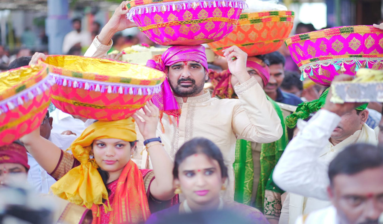 ELLANDAKUNTA | ఇల్లందకుంటలో అంగరంగవైభవంగా రాములోరి కల్యాణం