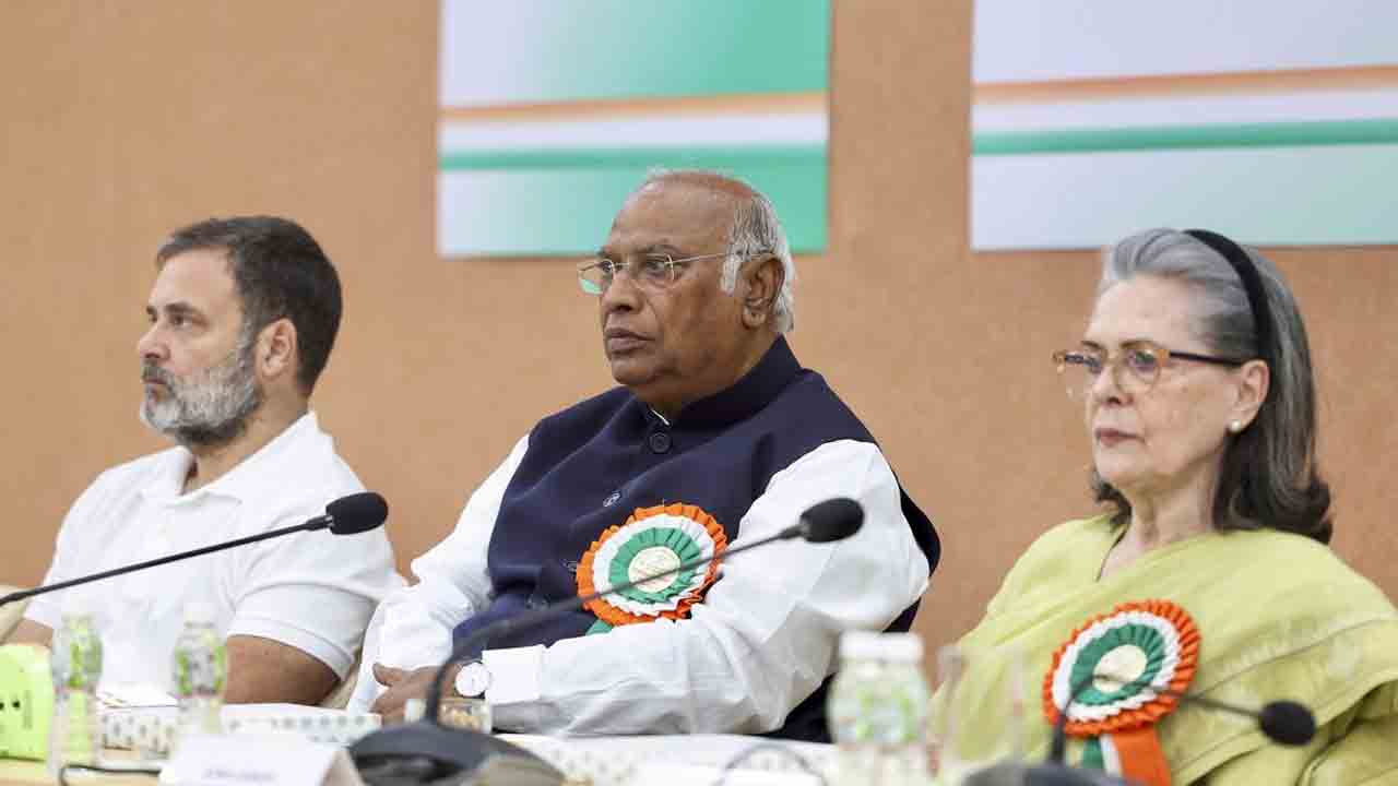 Mallikarjun Kharge | ఆరెస్సెస్‌ సిద్ధాంతాలు పటేల్‌ భావజాలానికి వ్యతిరేకం : మల్లికార్జున్‌ ఖర్గే