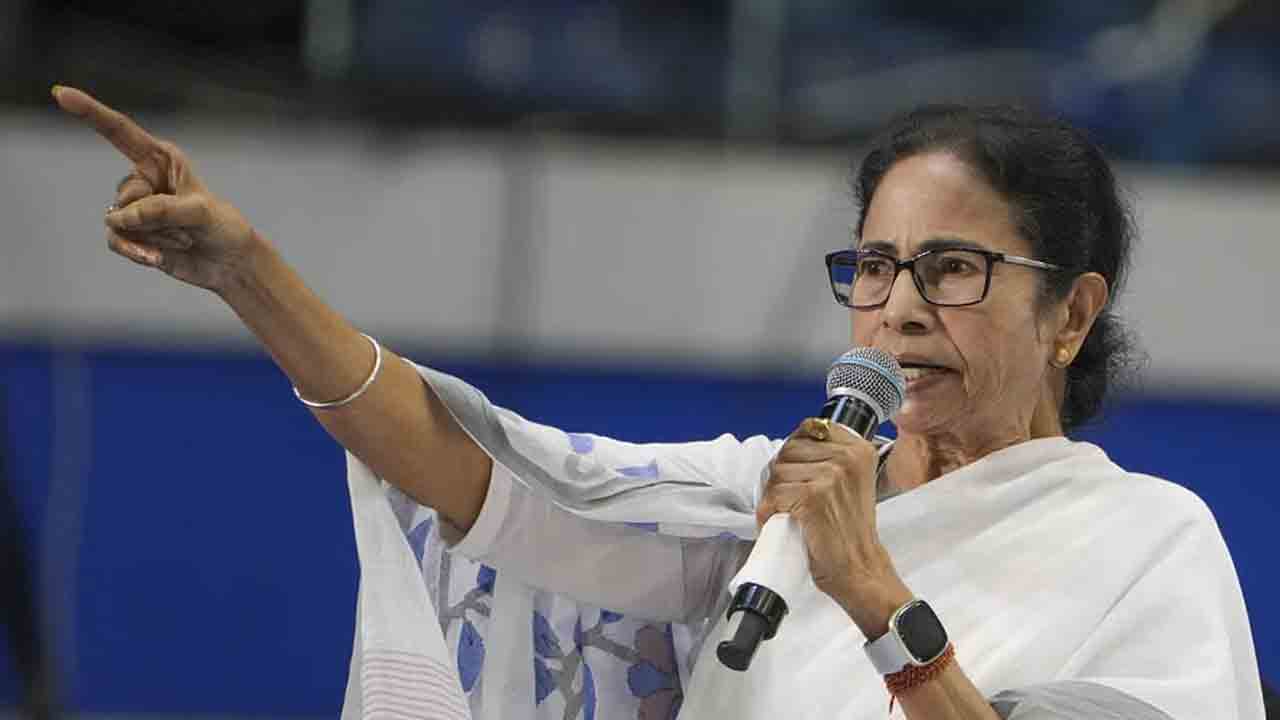 Mamata Banerjee | అమిత్ షా ప్రధానిగా వ్యవహరిస్తున్నారు.. మోదీ జాగ్రత్తగా ఉండాలి:   మమతా బెనర్జీ