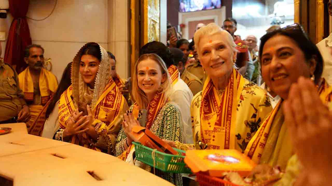 Maye Musk | ముంబై సిద్ధి వినాయక ఆలయంలో ఎలాన్‌ మస్క్‌ తల్లి పూజలు