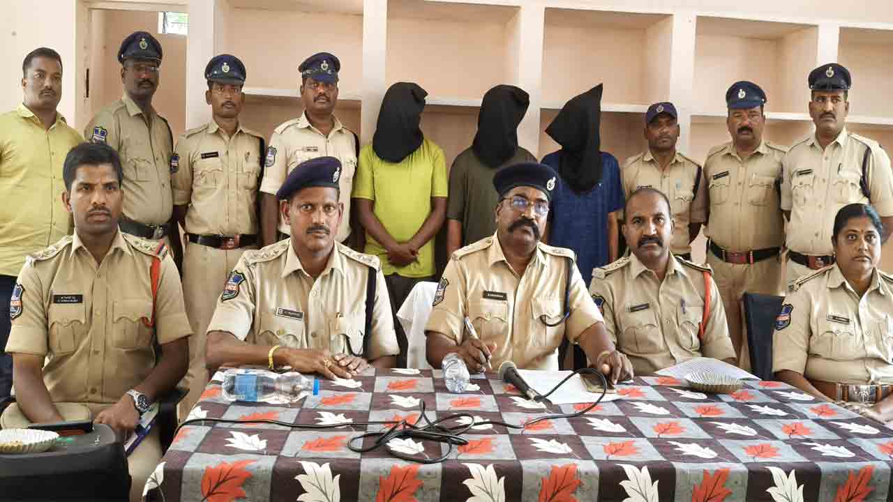 Murder Case | అచ్చంపేట హత్య కేసును ఛేదించిన పోలీసులు.. ముగ్గురు అరెస్ట్‌