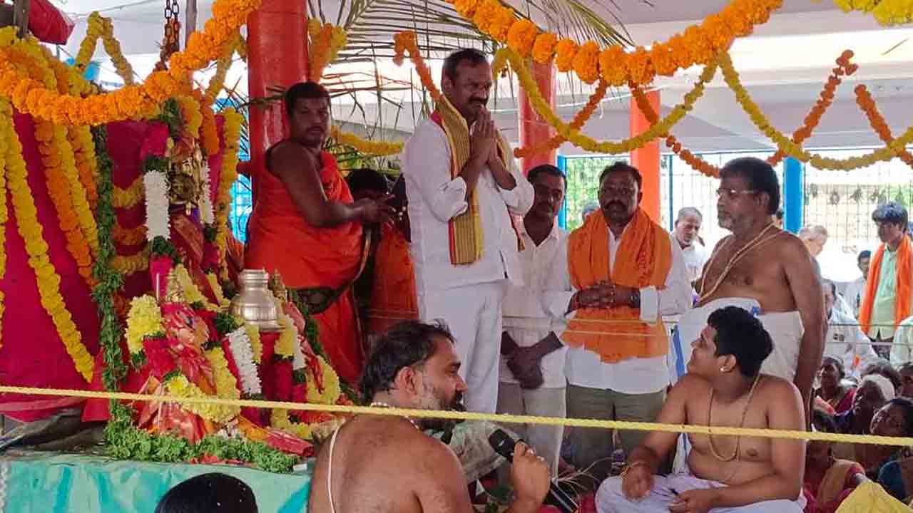 Kalyanotsavam | బండారుపల్లిలో నేత్రానందంగా వెంకటేశ్వర స్వామి కల్యాణోత్సవం