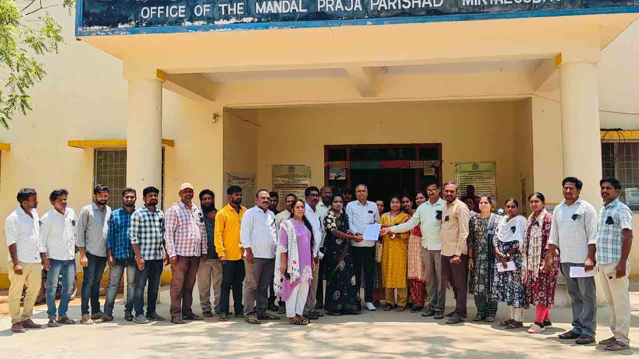 వింటే ఓకే.. లేదంటే దాడులు!