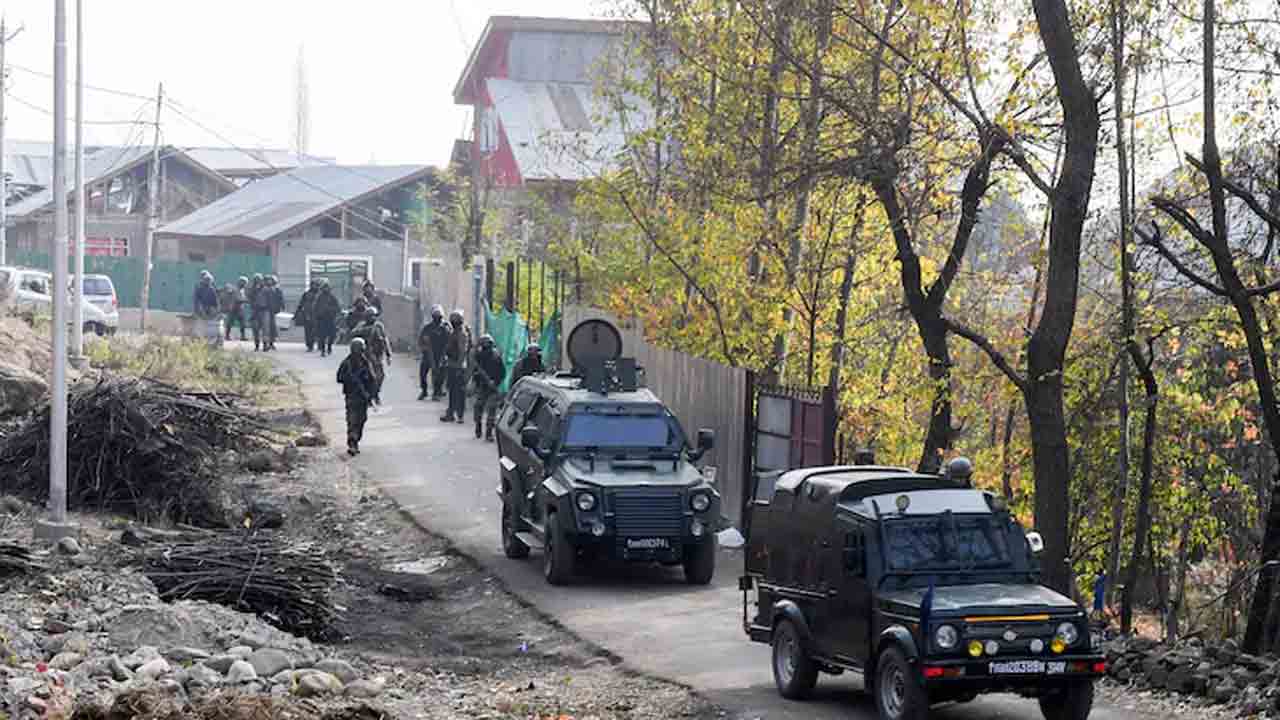 Jammu and Kashmir | జమ్ముకశ్మీర్‌లో టూరిస్ట్‌లపై ఉగ్రవాదుల కాల్పులు.. ఆరుగురికి గాయాలు