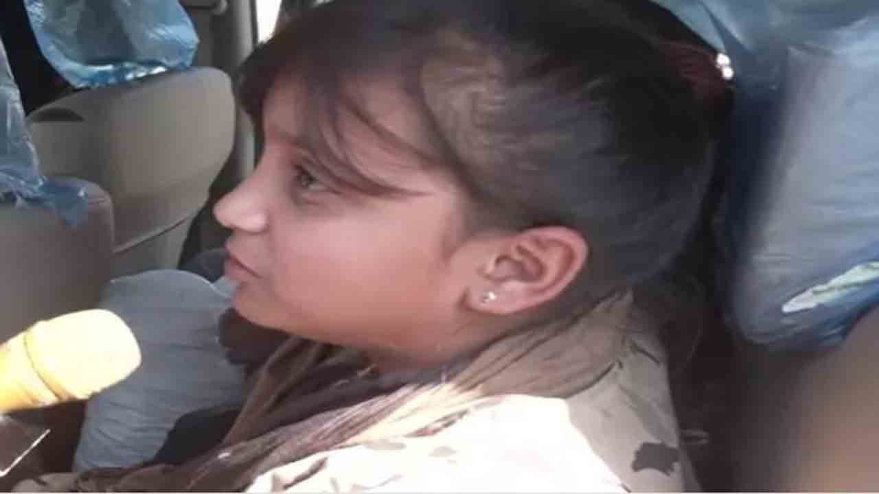 Pak Child leaves Indian mothers behind | భారతీయ తల్లులను వీడి.. భారంగా వెళ్లిన   పాక్ పిల్లలు