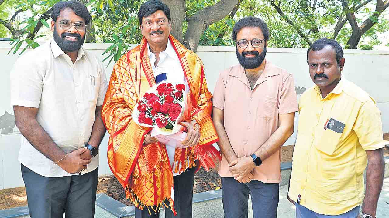 సామాజిక సందేశంతో ‘పోలీసు వారి హెచ్చరిక’