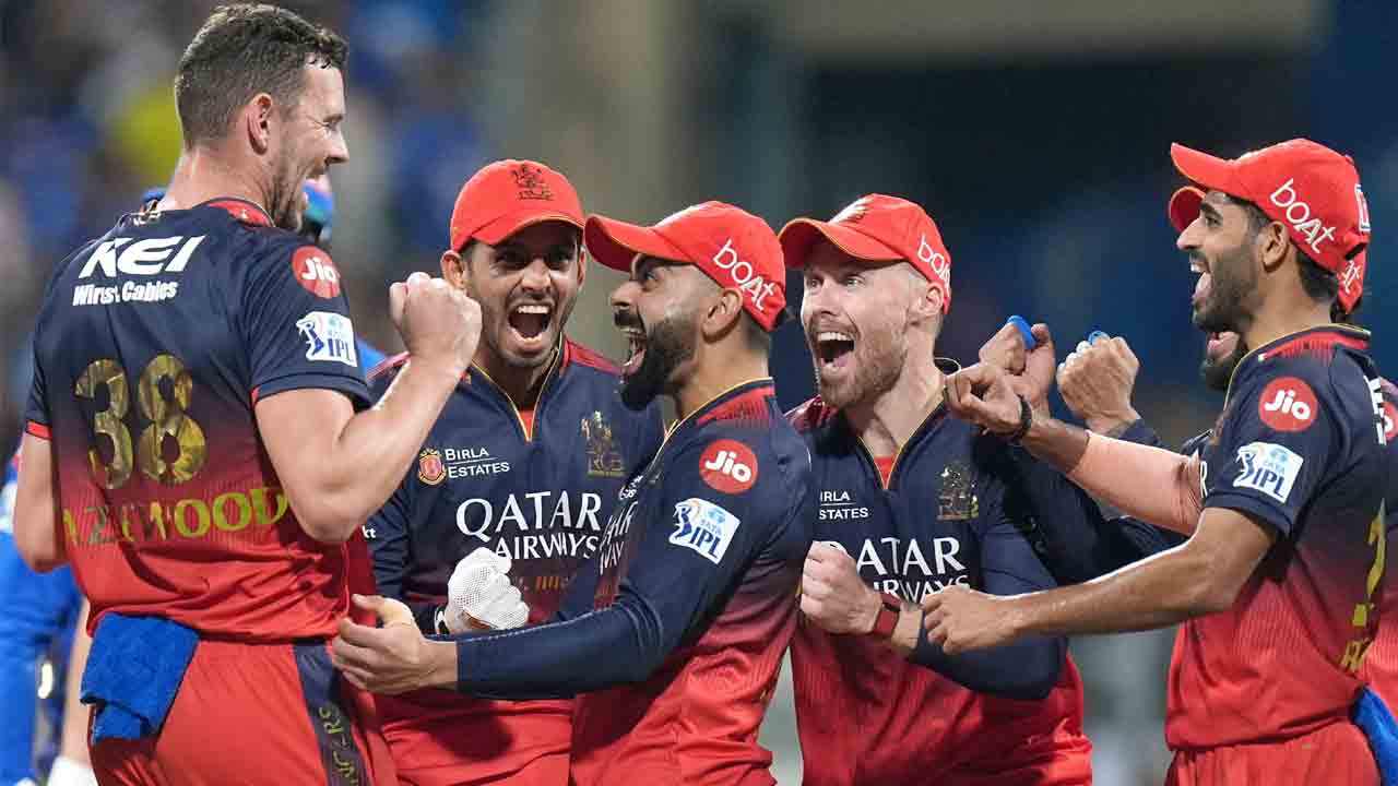 IPL 2025 | రోహిత్ బౌల్డ్.. ప‌ట్టుబిగిస్తున్న ఆర్సీబీ