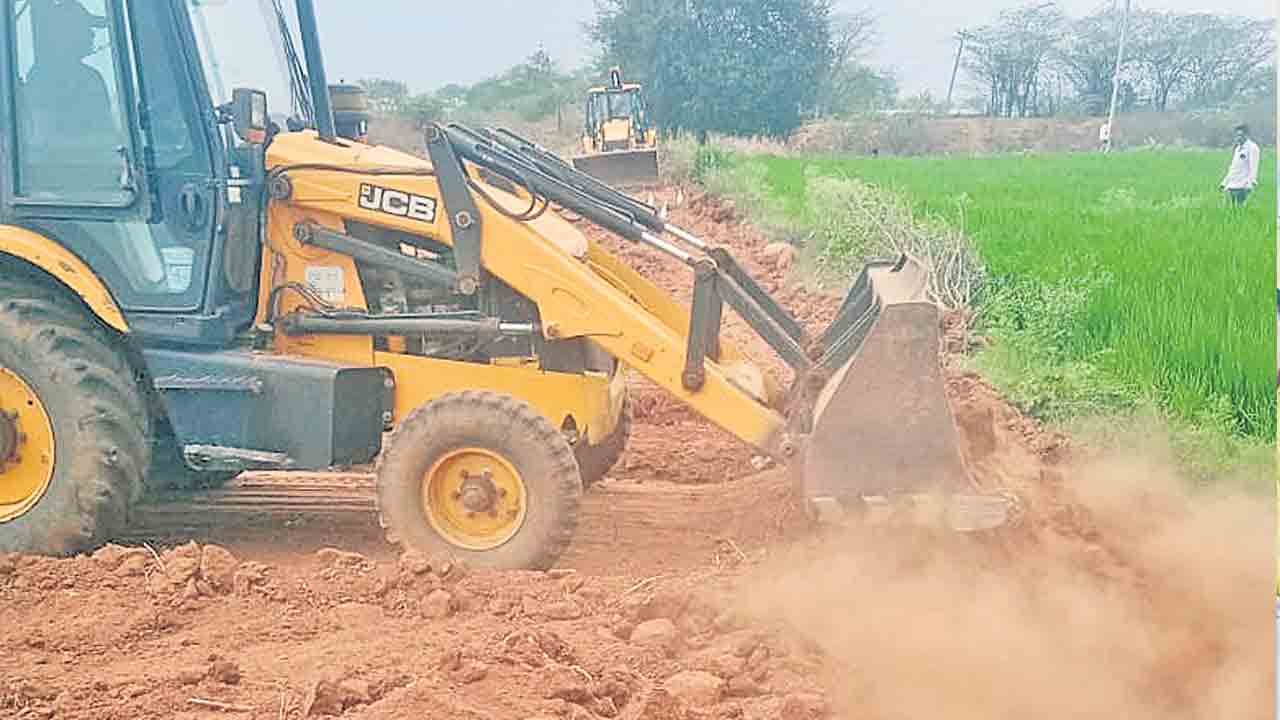 నిన్న హెచ్‌సీయూలో..నేడు ఫార్మాసిటీలో..