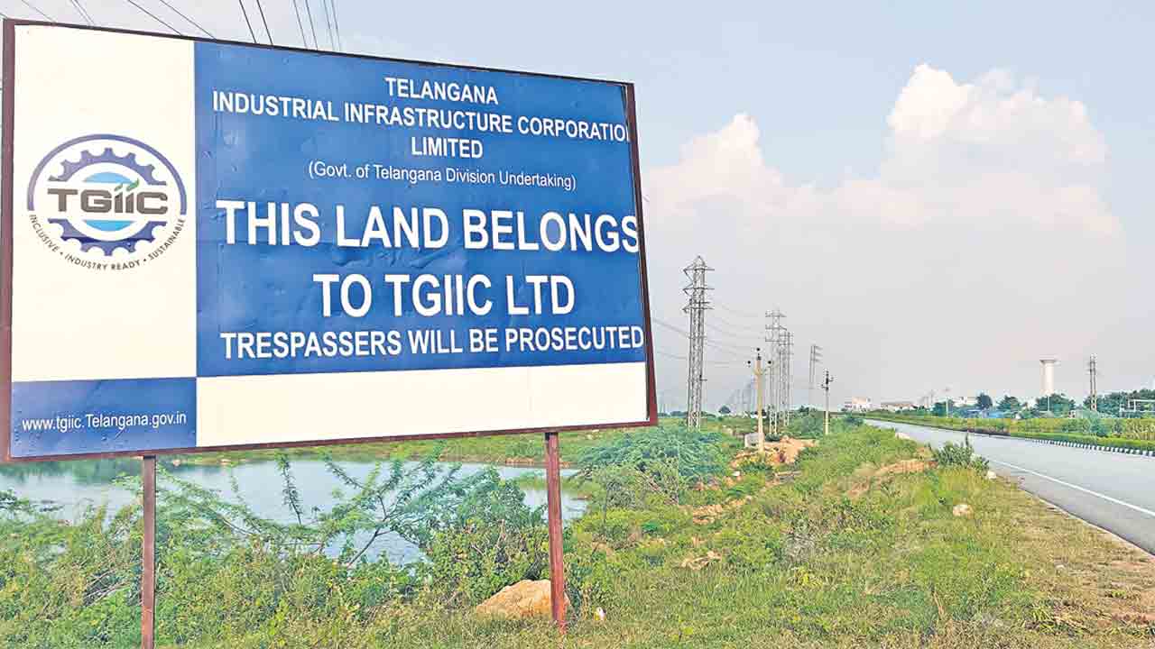 ఫార్మా నిర్వాసితుల ప్లాట్లకు.. గ్రీన్‌ఫీల్డ్‌ గండం