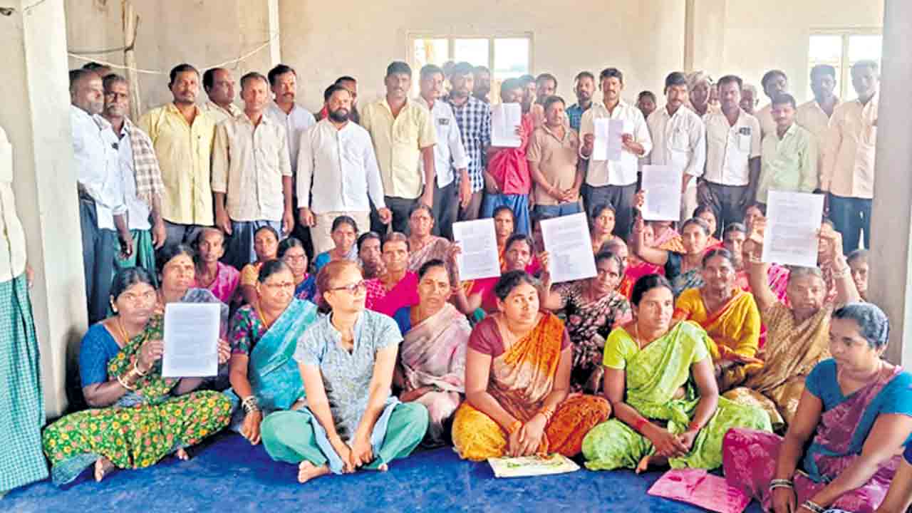 కోర్టు ఉత్తర్వులంటే లెక్కలేదా..?