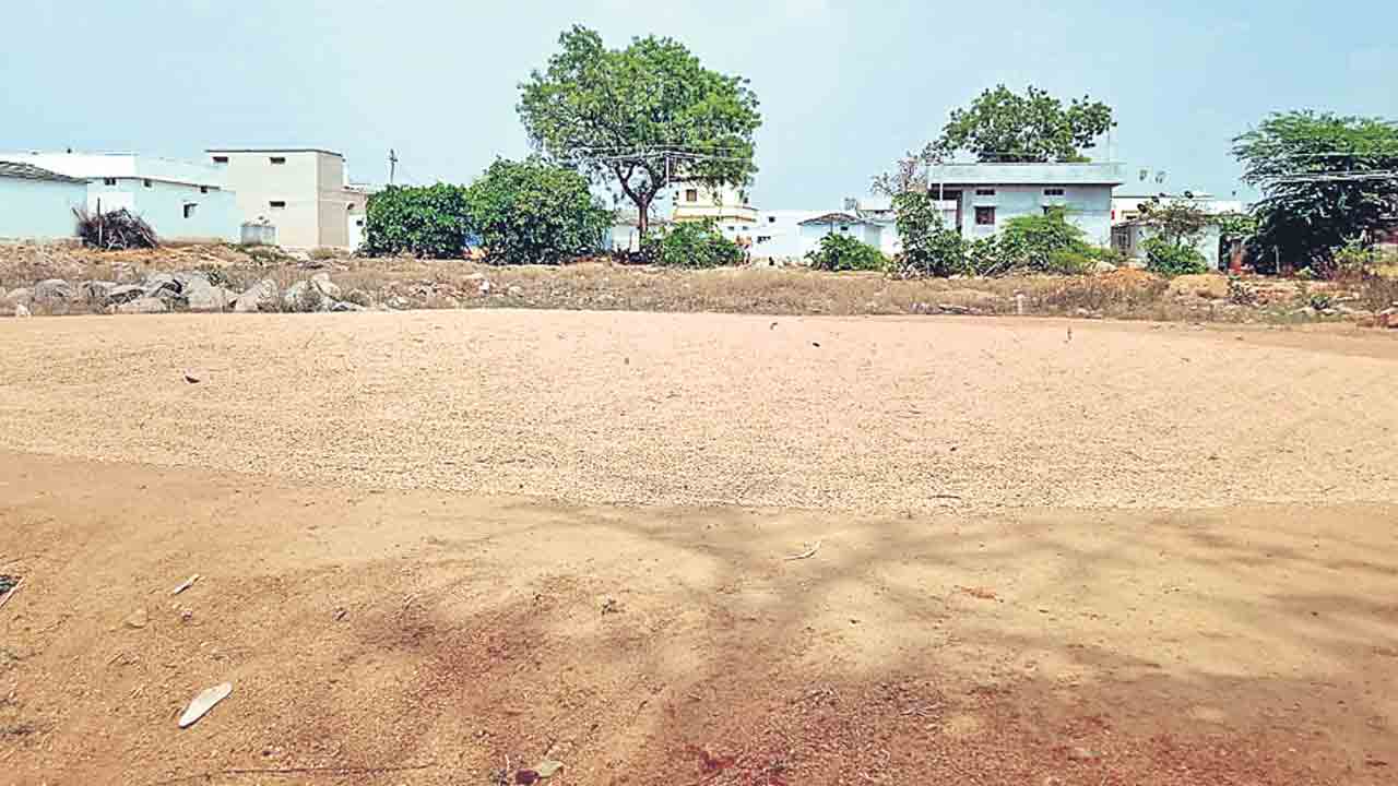 ధాన్యం కొనుగోళ్లెక్కడ..