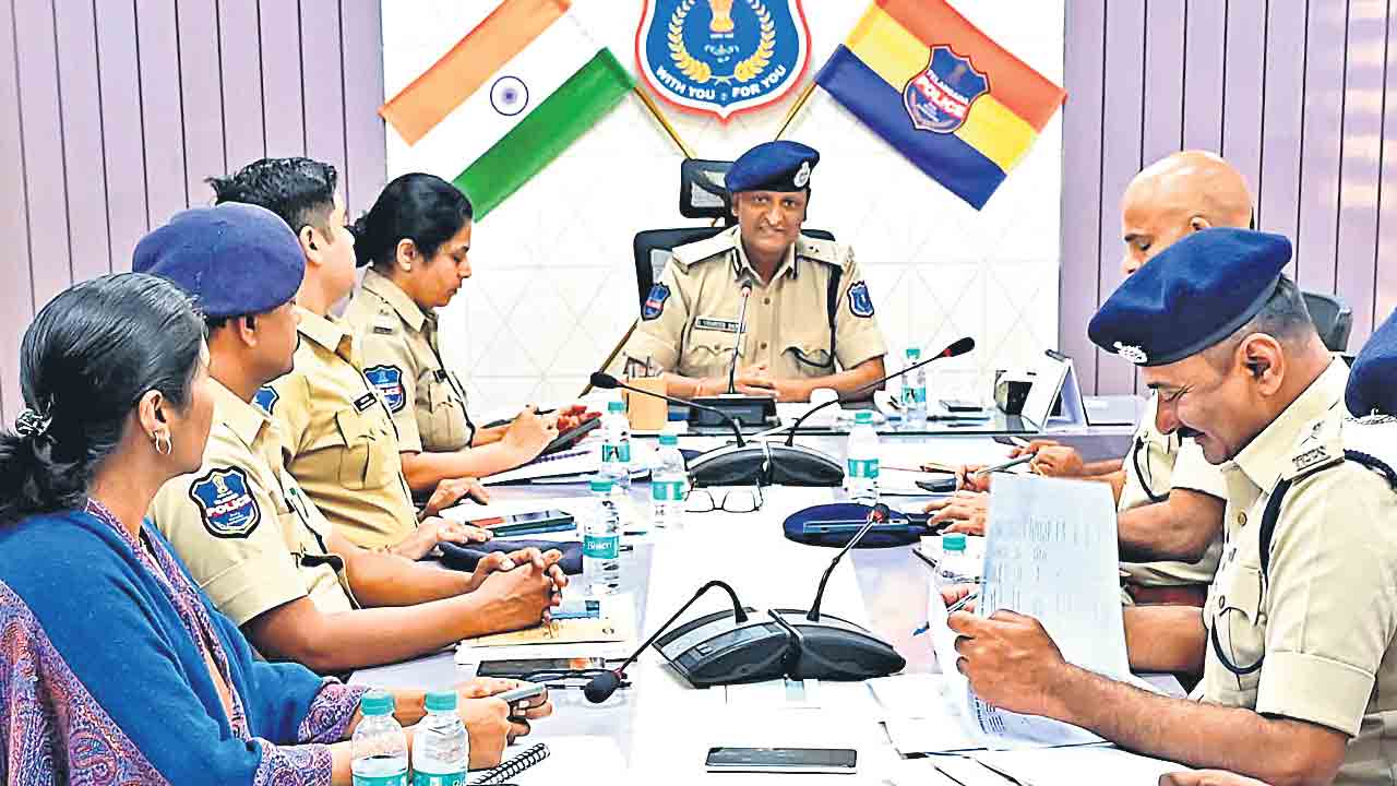 రాచకొండ కమిషనర్‌ కార్యాలయంలో..