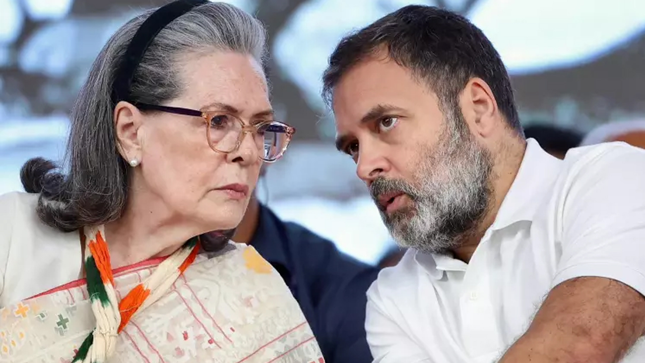 National Herald Case | నేషనల్‌ హెరాల్డ్‌ కేసు.. సోనియా, రాహుల్‌ గాంధీలపై ఈడీ చార్జిషీట్‌..!