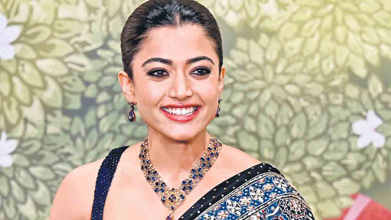 Rashmika | నేను దెయ్యాన్ని కాదు.. భయపడకండి..: రష్మిక మందన్నా