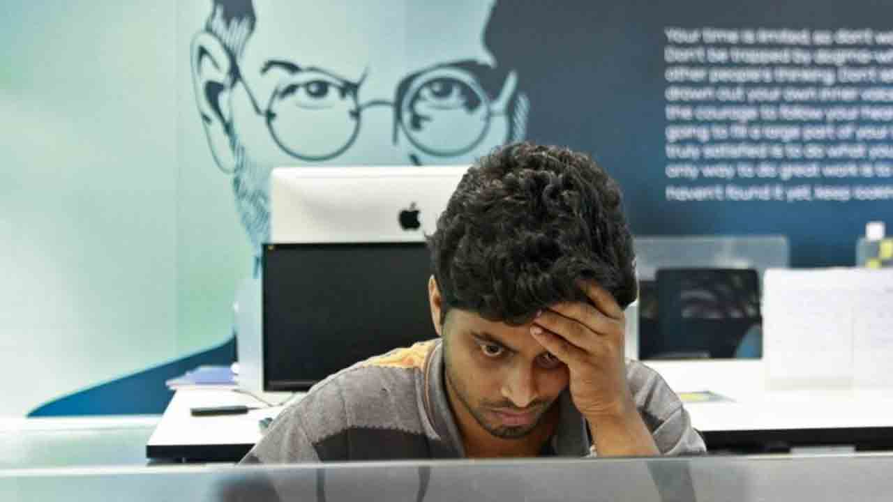 Software Employees | 27 వేల మంది టెకీలపై వేటు.. దిగ్గజ కంపెనీల్లోనూ ఉద్వాసనలు