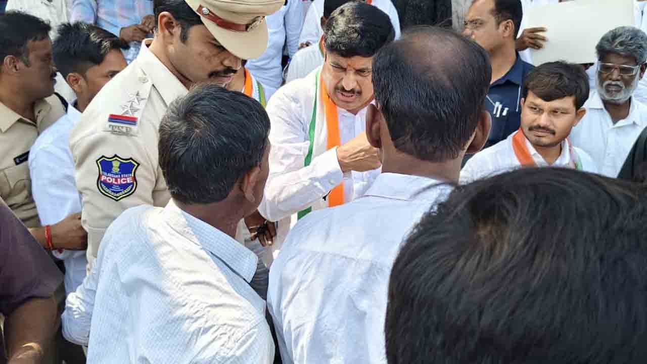 Rythu Bharosa | రైతు భరోసా డబ్బులు ఇంకా రాలే.. ఎమ్మెల్యే మనోహర్‌ రెడ్డిని నిలదీసిన రైతులు