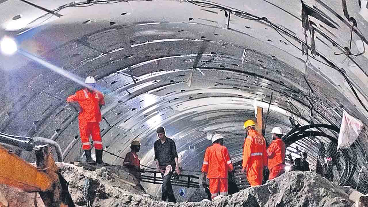 కొనసాగుతున్న సహాయక చర్యలు