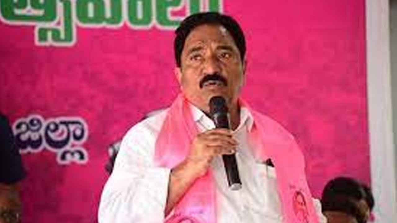 ఊరూరా గులాబీ పండుగ