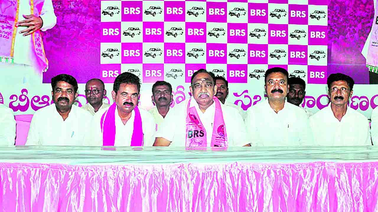 రైతుల అనుమతితోనే రజతోత్సవ సభ
