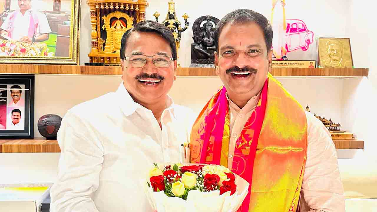 మర్రికి శుభాకాంక్షల వెల్లువ