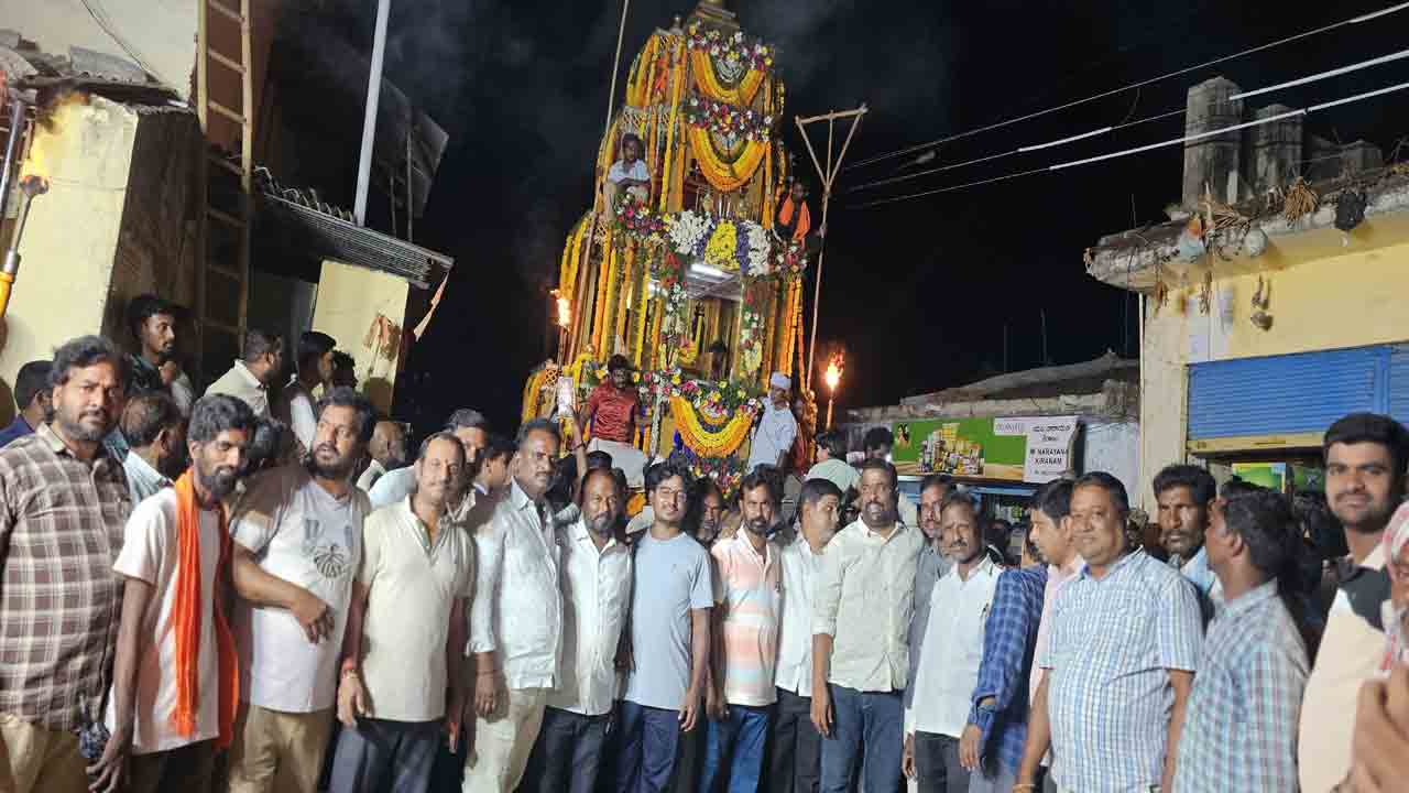 Sri Seetharamula Rathostvam | రమణీయంగా శ్రీ సీతారాముల రథోత్సవం