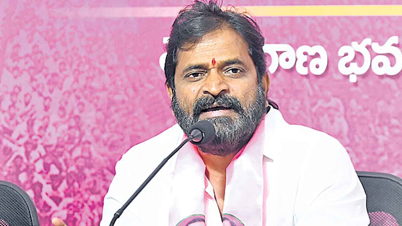 ఉద్యోగులను నమ్మించి నట్టేట ముంచిన కాంగ్రెస్