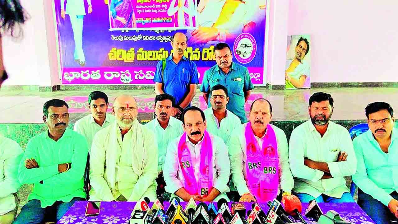 సమష్టిగా కదులుదాం..