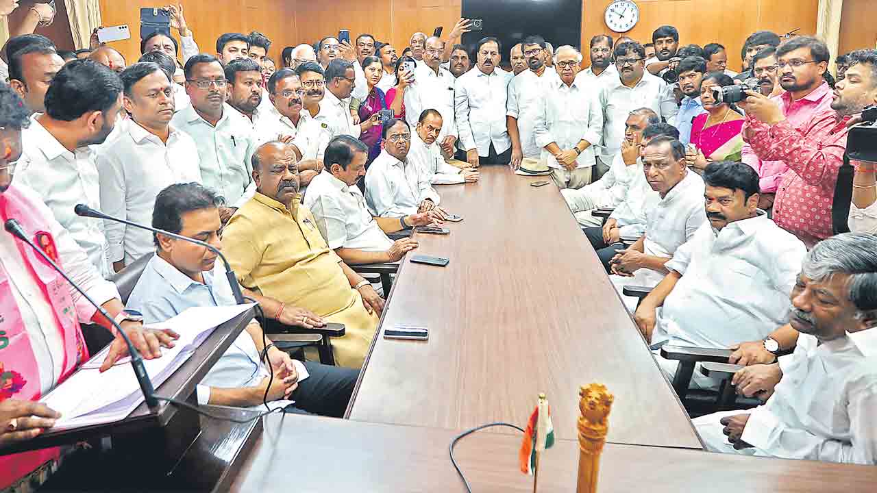 ఎమ్మెల్సీగా దాసోజు ప్రమాణం