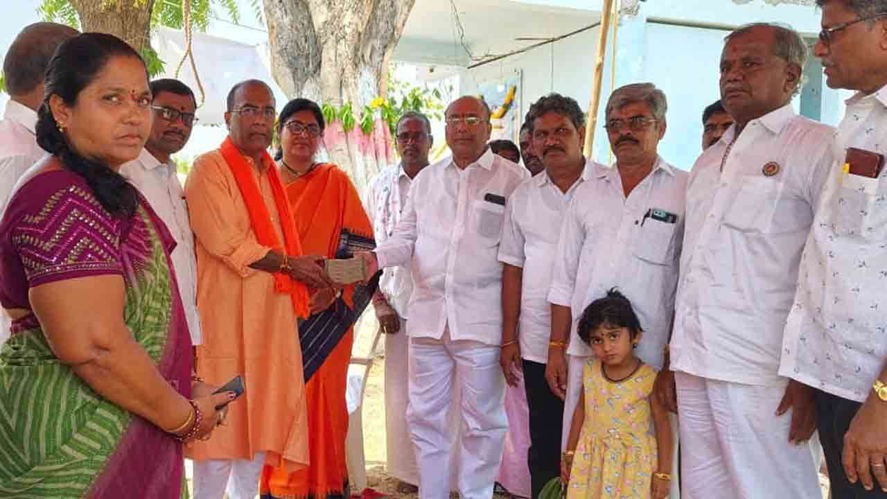 Temple Renovation | ఆలయ పునర్నిర్మాణానికి మూడు లక్షల విరాళం