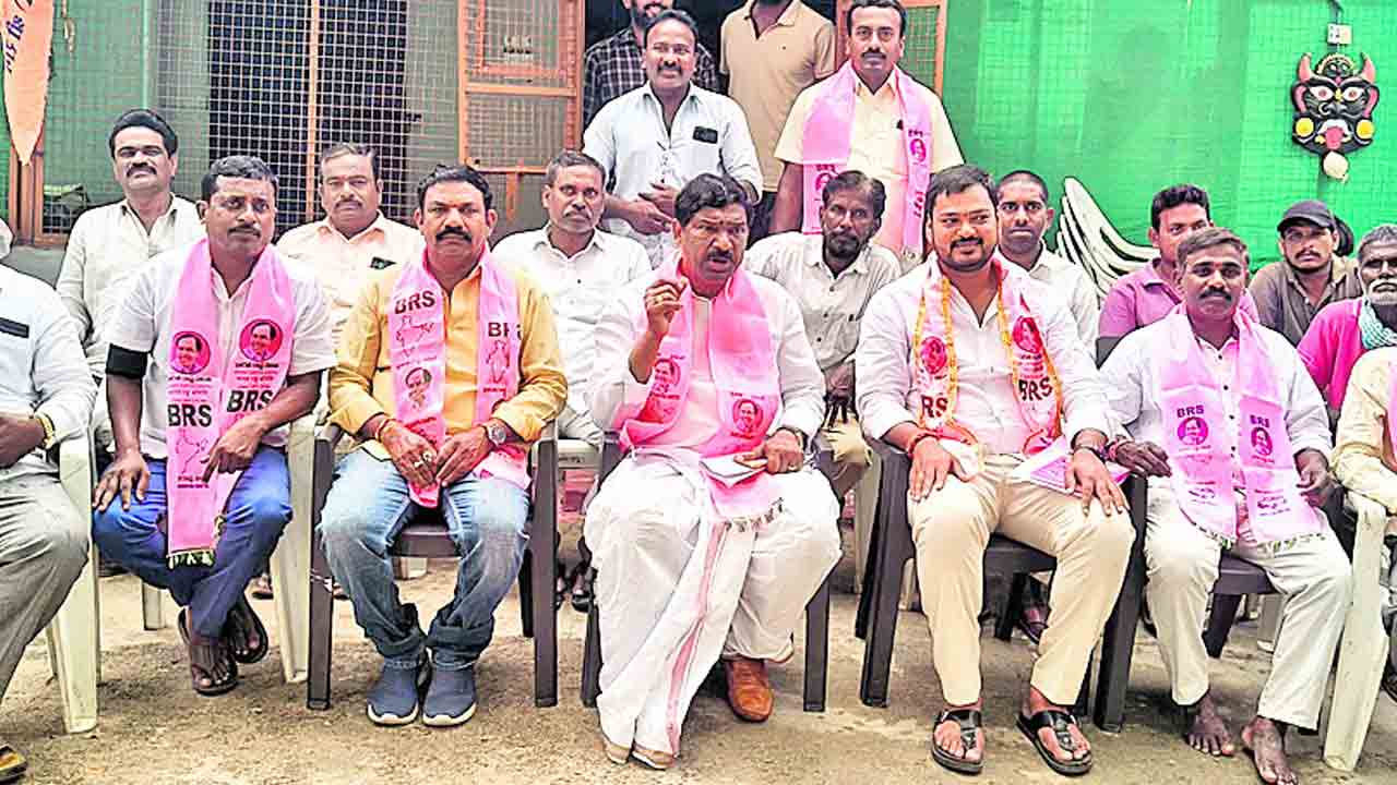 15 నెలల్లోనే కాంగ్రెస్‌పై తీవ్ర వ్యతిరేకత