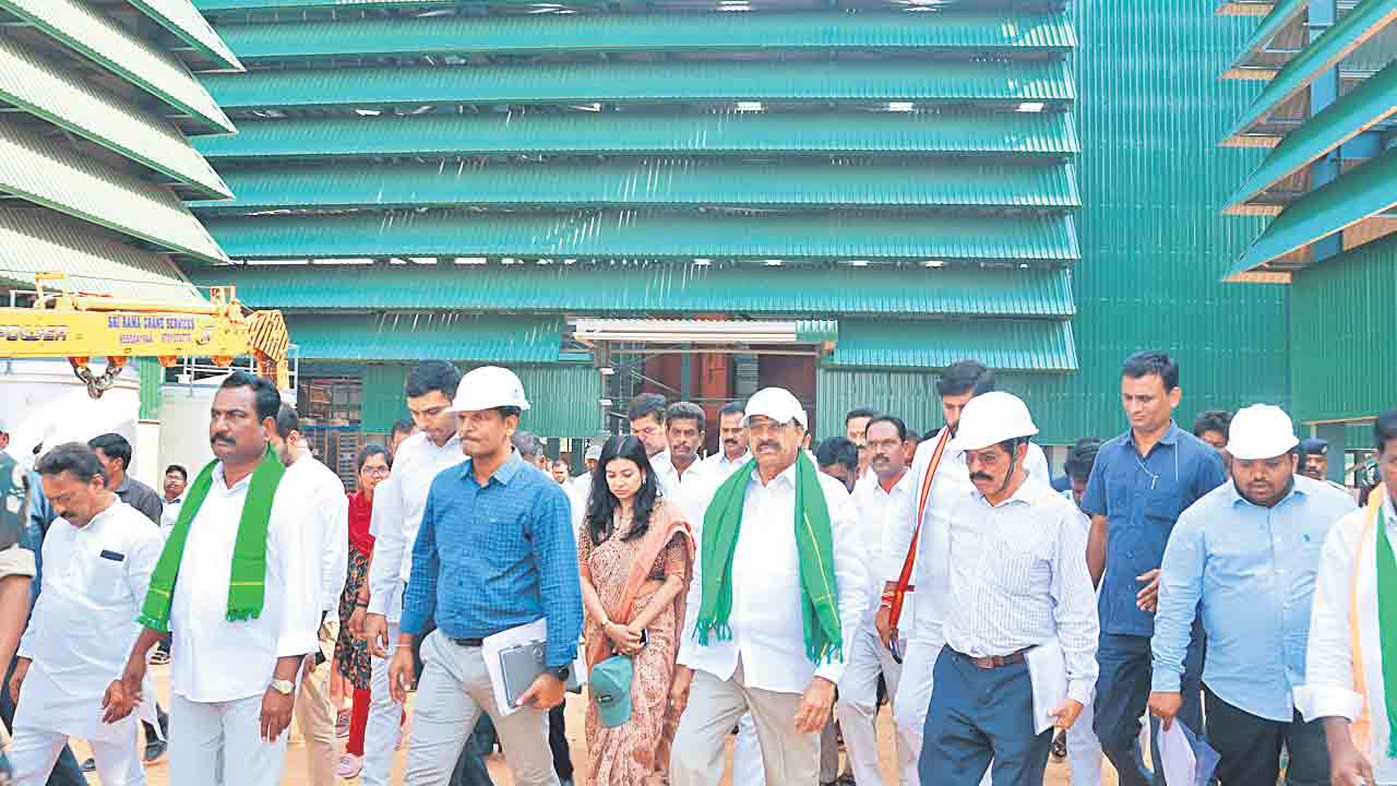 ఆయిల్‌పామ్‌ ఫ్యాక్టరీ సిద్ధంచేయాలి