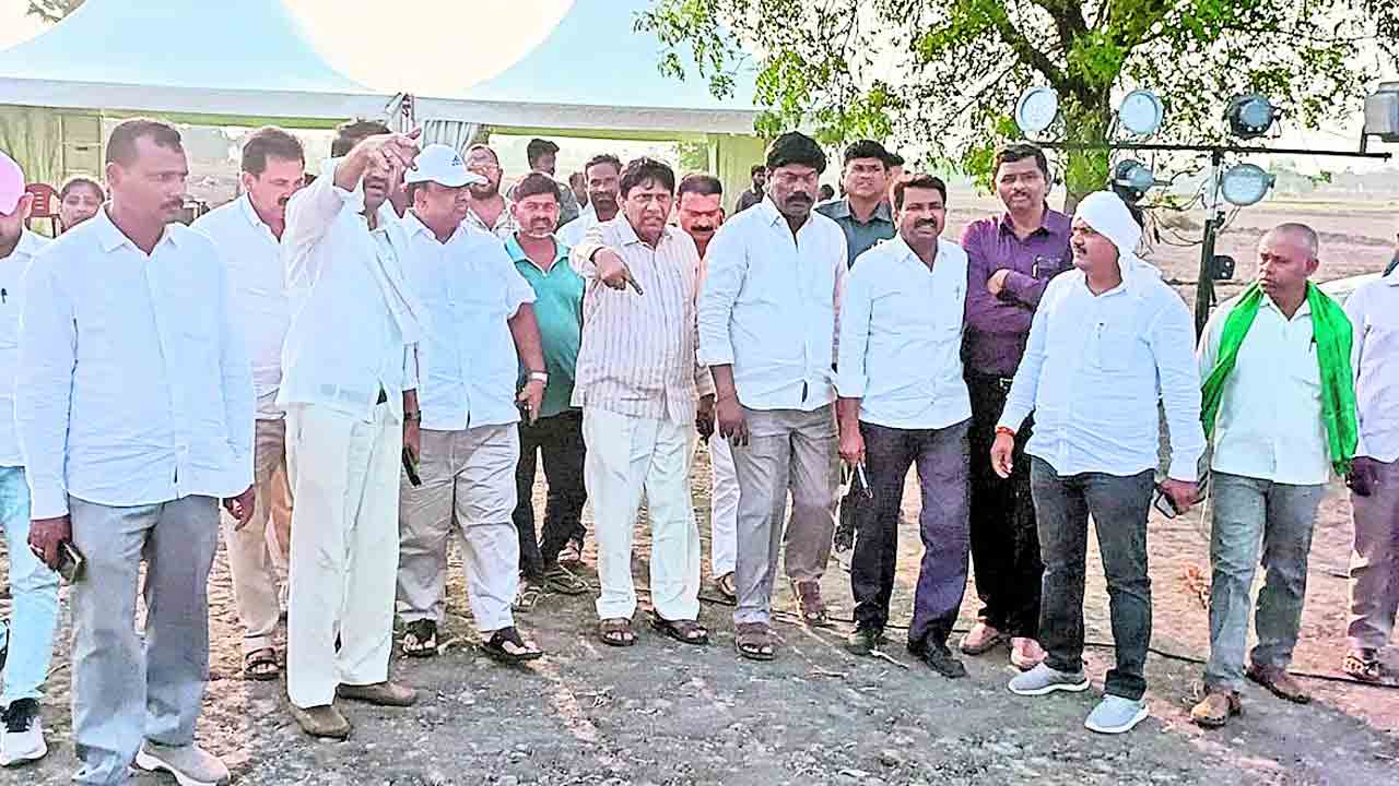 తెలంగాణ కోసం తపించేది కేసీఆర్‌ ఒక్కరే..