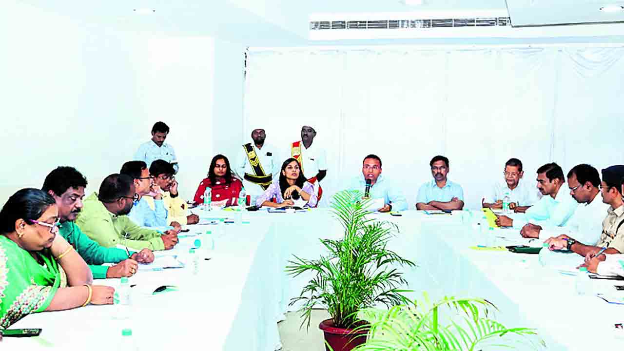 వరంగల్‌కు ప్రపంచ సుందరీమణులు