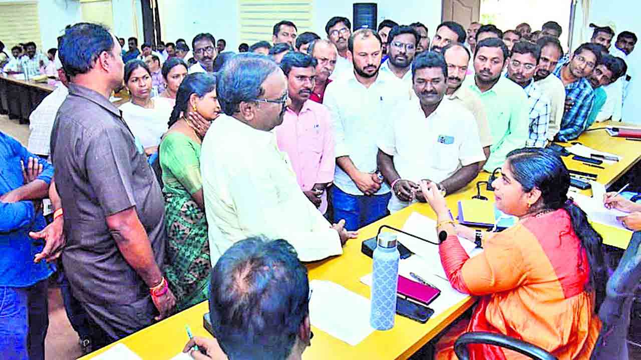 బదిలీలు సరే.. మా బాకీల సంగతేంటి?