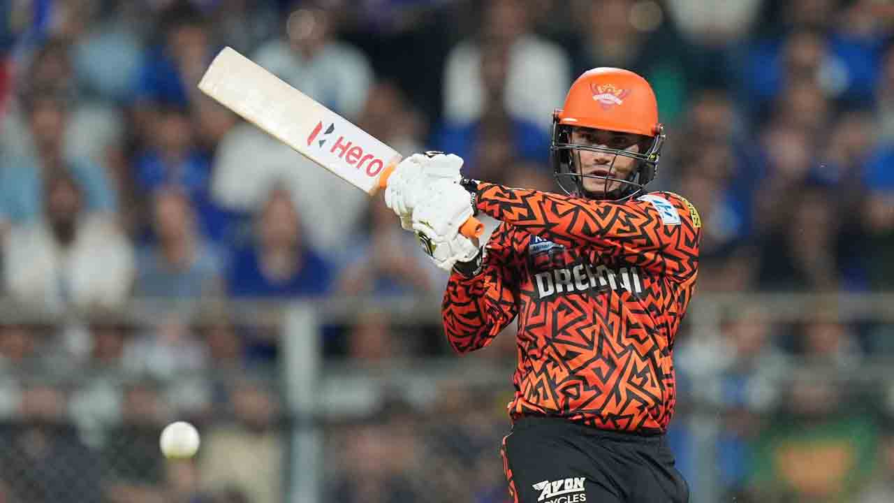 IPL 2025 | రెండు వికెట్లు కోల్పోయిన స‌న్‌రైజ‌ర్స్.. 9 ఓవ‌ర్ల‌కు స్కోర్..?