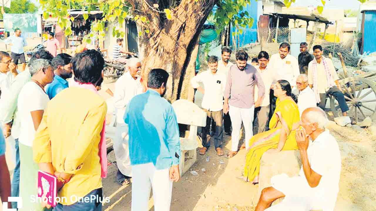 బీఆర్‌ఎస్‌ రజతోత్సవ సభను విజయవంతం చేయాలి