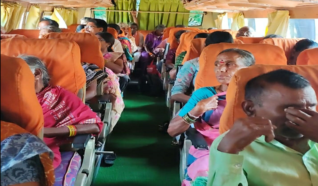 Free eye surgeries | ఆలయ ఫౌండేషన్‌ ఆధ్వర్యంలో ఉచిత కంటి ఆపరేషన్లు