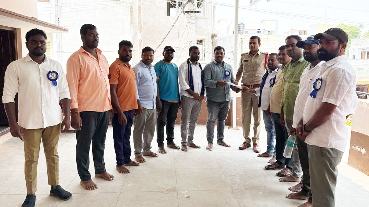 అఘోరిపై చర్యలు తీసుకోండి.. అంబేద్క‌ర్ యువ‌జ‌న సంఘం డిమాండ్