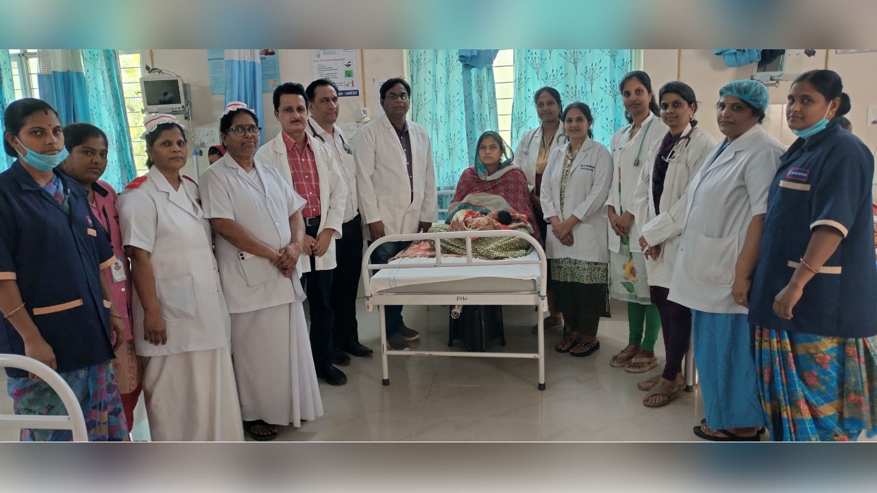 Hyderabad | నెలలు నిండిన గ‌ర్భిణికి క్లిష్టమైన శస్త్ర చికిత్స.. 8 నిమిషాల్లో త‌ల్లీబిడ్డ ప్రాణాలు కాపాడిన వైద్యులు