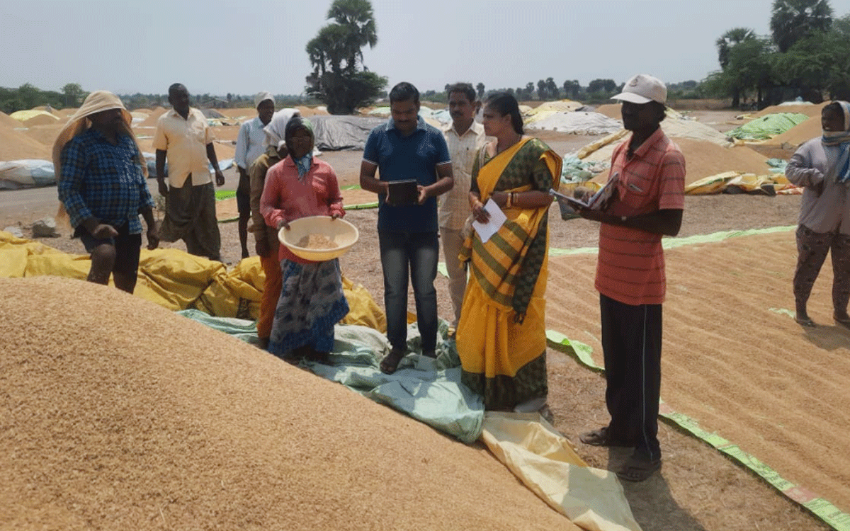 Cotton Seeds : రైతులు బోల్ గార్డ్ II ప‌త్తి విత్త‌నాల‌ను కొనుగోలు చేయాలి : ఏఓ ప‌ద్మ‌జ‌