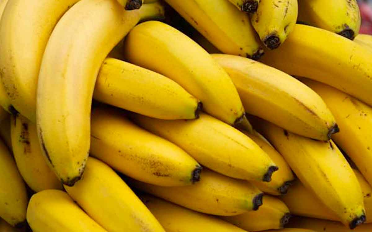 Bananas | రోజుకు అస‌లు ఎన్ని అర‌టి పండ్ల‌ను తిన‌వ‌చ్చు..? ఏయే అనారోగ్యాలు ఉన్న‌వారు ఈ పండ్ల‌ను తిన‌కూడ‌దు..?